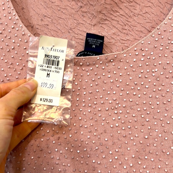 NWT Ann Taylor beaded sleeveless shell dusty pink Medium - Picture 4 of 4